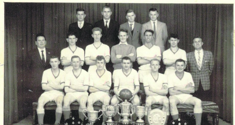 Castleview 1962. FAI Jun Cup finalists, winners of Munster Jun Cup, AOH Cup, Div 1 League &amp; Shield and Presidents Cup. Back: M O’Sullivan, B Long, F Barry, J Murphy. Middle: H O’Callaghan, A Curtin, J McHale, F O’Sullivan, M Downing, J Barry, F Kendellen. Front: D Morris, T O’Flynn, N Barry, S O’Leary, J Frawley, B O’Shaughnessy. (missing from photo W Healy).
