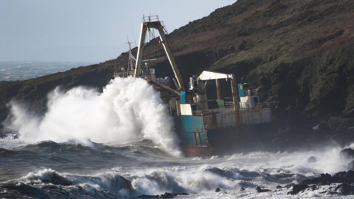 Latest: Ghost ship on the rocks in Ballycotton had been drifting for more than a year