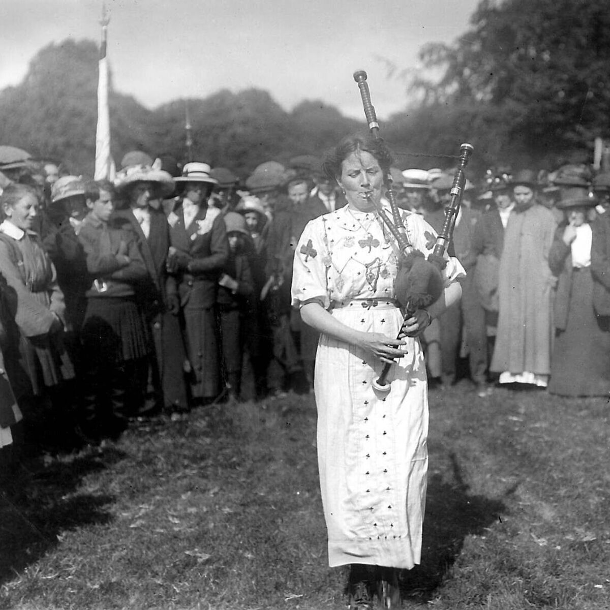 John Arnold Saluting Our Pipers Of The Past Like The Blind Widow Nance