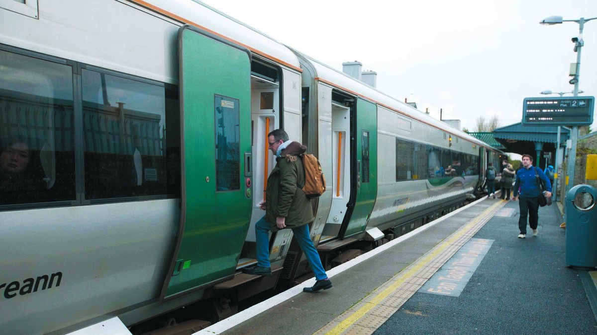 Irreg Train Irish Rail add extra train back to Cork after Ireland match