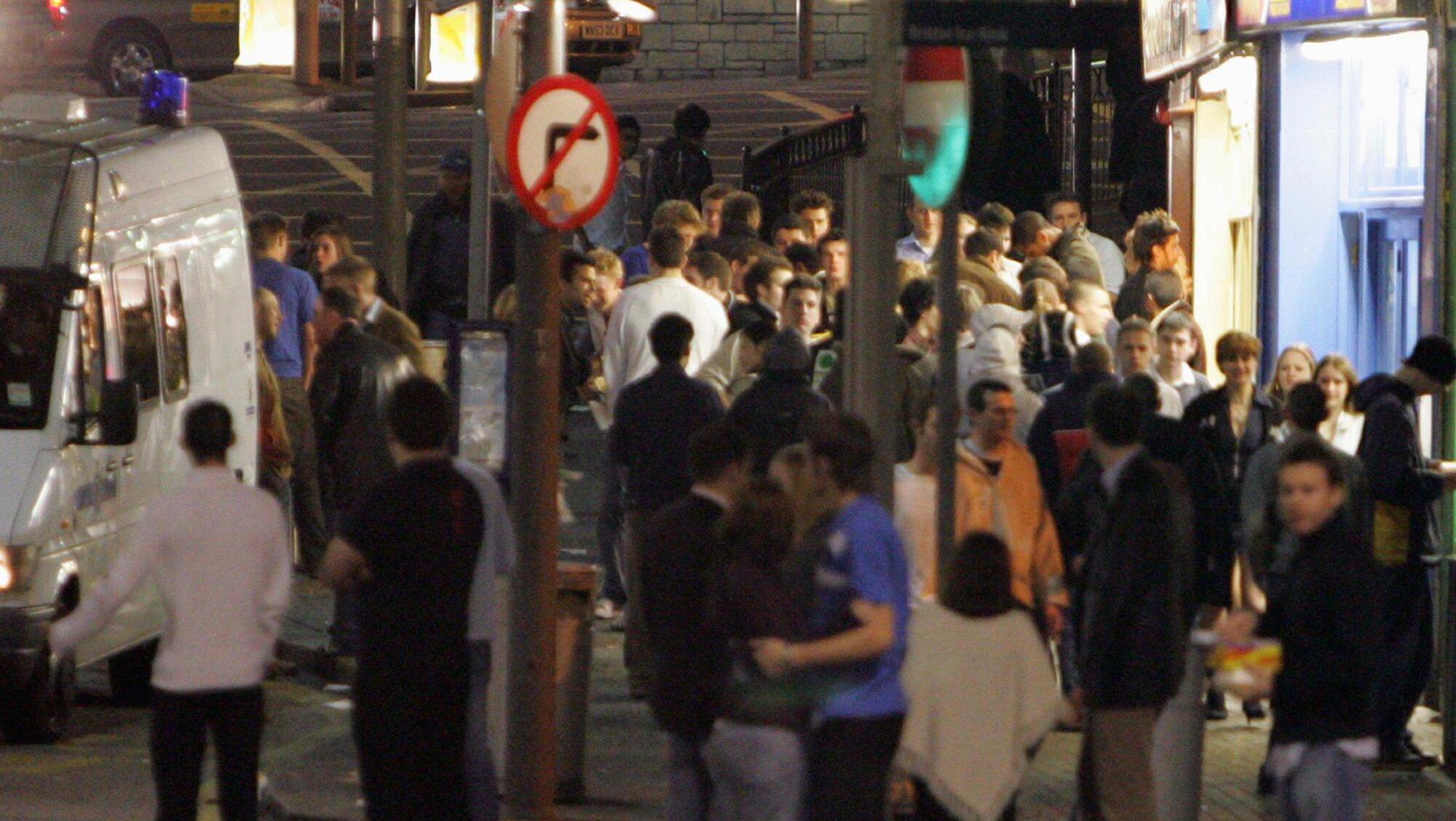 Gardaí meet with vintners to discuss rising violence in West Cork
