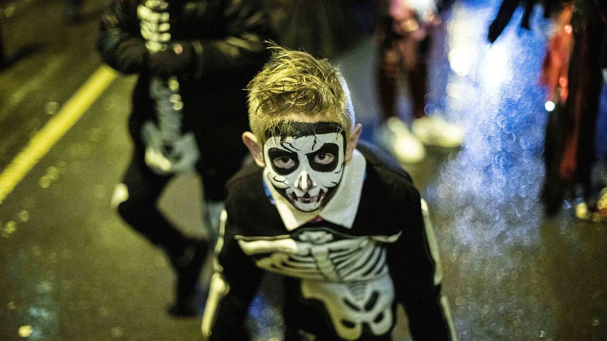 'Better than Paddy's Day' Dragon of Shandon parade a real crowdpleaser