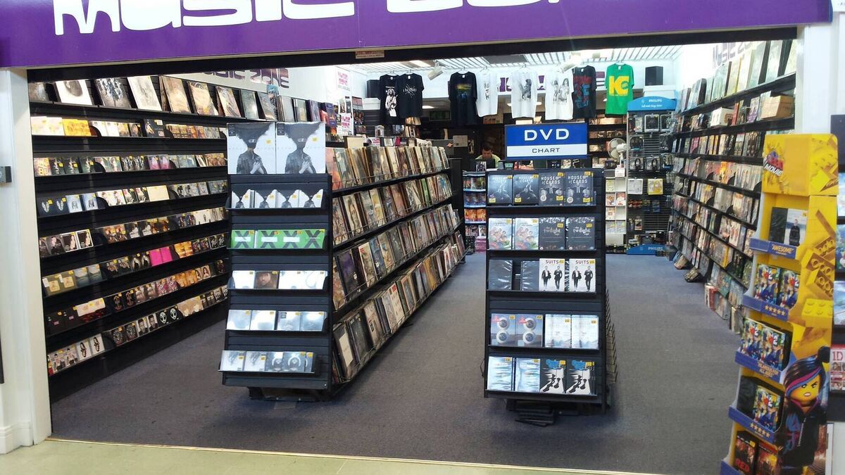 No vinyl countdown for Douglas record store hit by shopping centre fire
