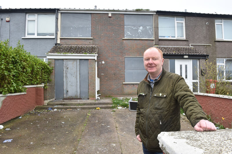 Cllr. Mick Nugent standing in front of one of the derelict houses at Liffey Park,, Mayfield. Picture Dan Linehan Cllr. Mick Nugent standing in front of one of the derelict houses at Liffey Park,, Mayfield. Picture Dan Linehan