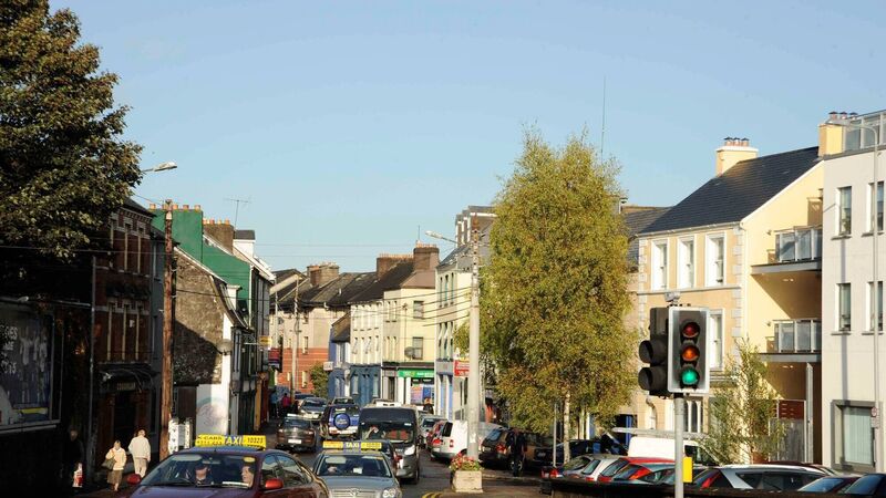 Douglas Street traders issue a ban on election posters