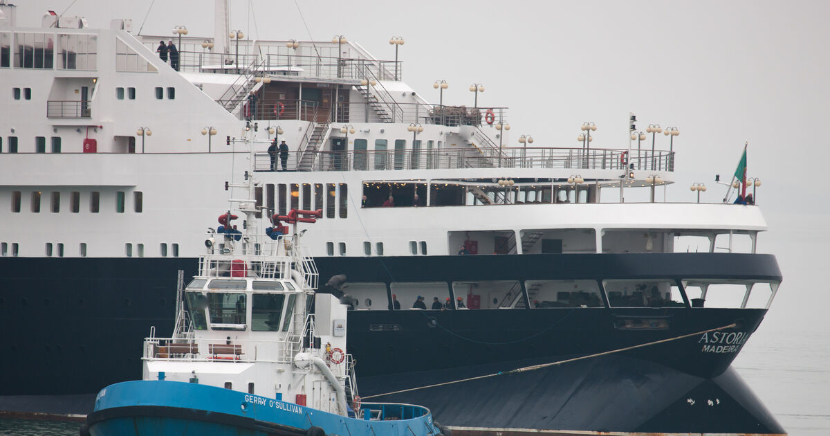 Cobh cruise liners protestors urged to stop