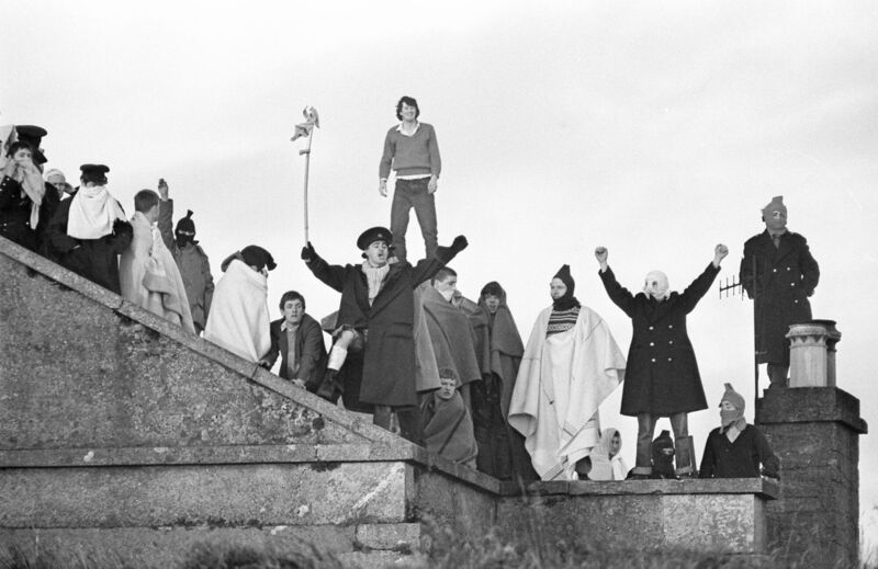 Prisoners protesting during the riot at the prison at Spike Island in September 1985. Prisoners protesting during the riot at the prison at Spike Island in September 1985.