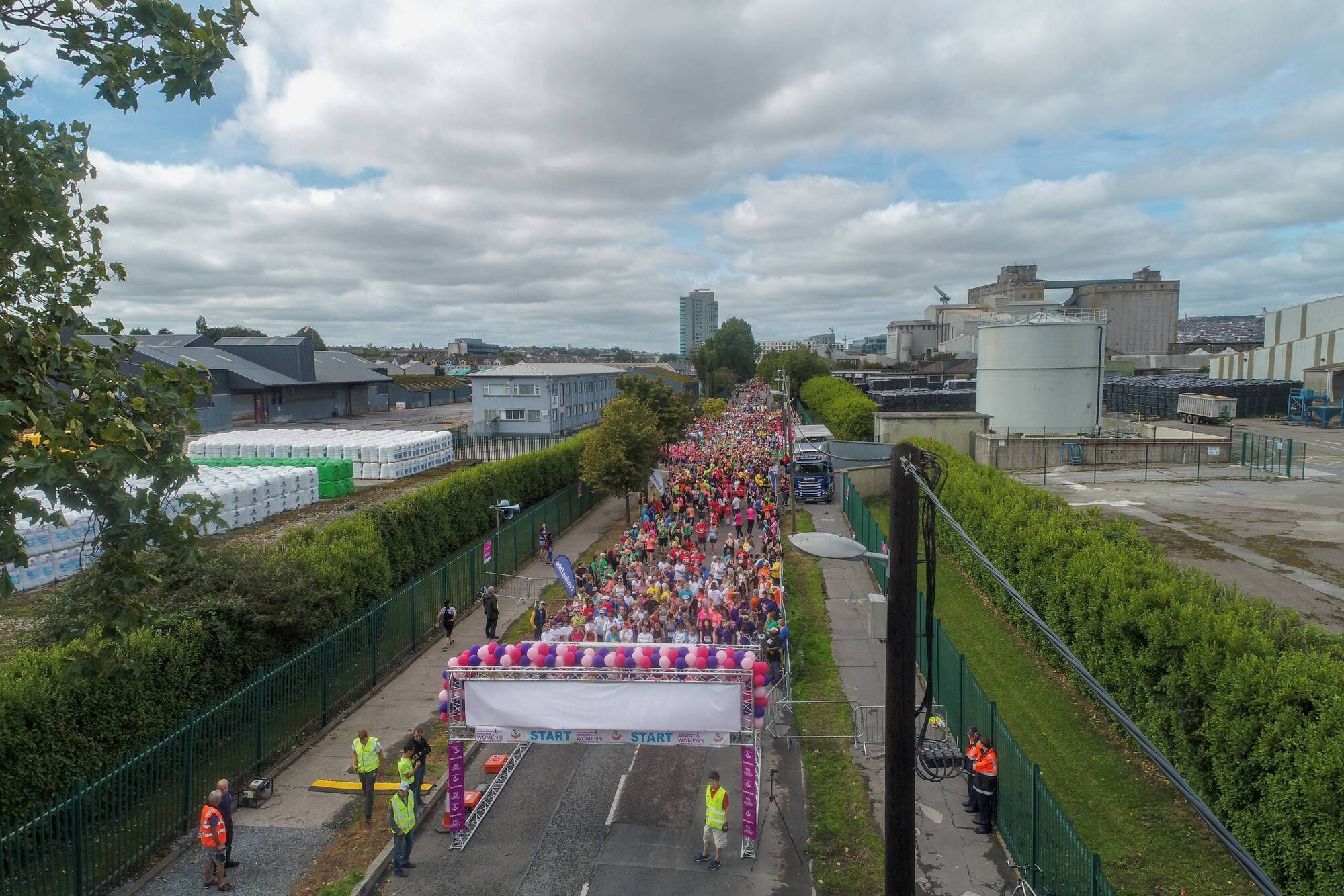 Videos & pictures Almost 7,000 complete the Evening Echo Cork Mini