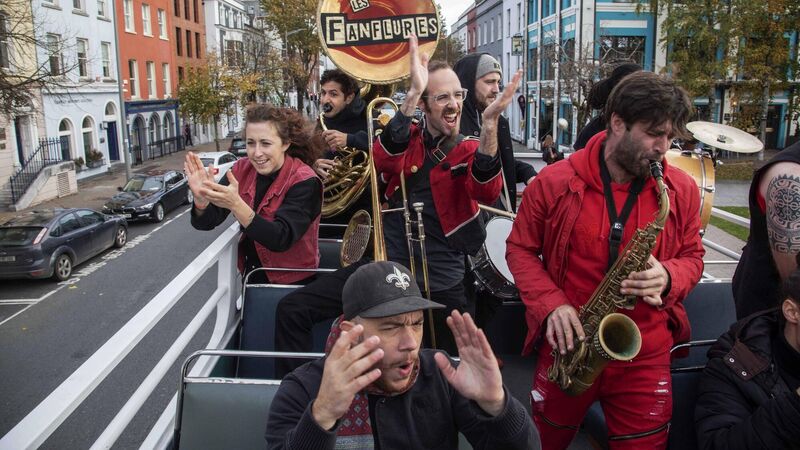 Thousands get into the swing for jazz fest