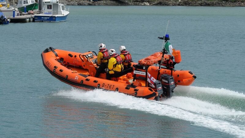 Crosshaven RNLI man swims to save man who fell on rocks