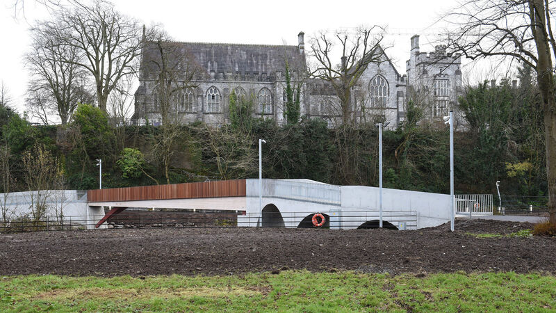Work nearing completion on new bridge at UCC
