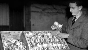 <p>The first post-war consignment of oranges in Cork in December, 1945. Michael Pattwell recalls the boxes were treasured in the ‘50s</p>