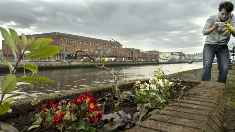 Don’t let flood defences cut city off from river Don’t let flood defences cut city off from river