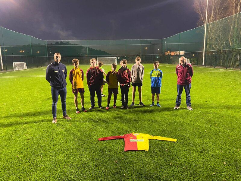 Adrian Cummins and Paul O'Connell with members of the U14 Tramore Athletic squad at the clubs new training facility Adrian Cummins and Paul O'Connell with members of the U14 Tramore Athletic squad at the clubs new training facility