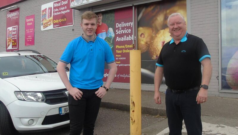 Cork snooker: Aaron Hill and his main sponsor Tomás Singleton of Singleton's SuperValu.