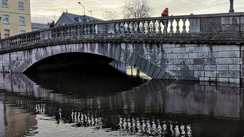 Repair works to be carried out at busy Cork bridge following partial collapse Repair works to be carried out at busy Cork bridge following partial collapse