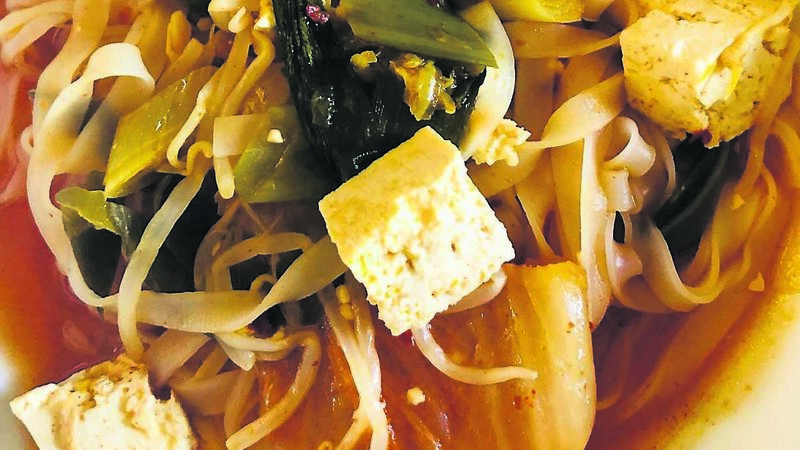 Recipe: Spice up your life — with gluten-free tofu and noodles