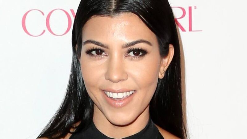 Kourtney Kardashian and Blink-182 star Travis Barker make it Instagram official Kourtney Kardashian and Blink-182 star Travis Barker make it Instagram official