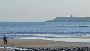 <p class="contextmenu internal_Caption">HAVEN: Kathriona Devereux is looking forward to visiting places like Redbarn beach in Youghal, when Covid restrictions ease.</p>