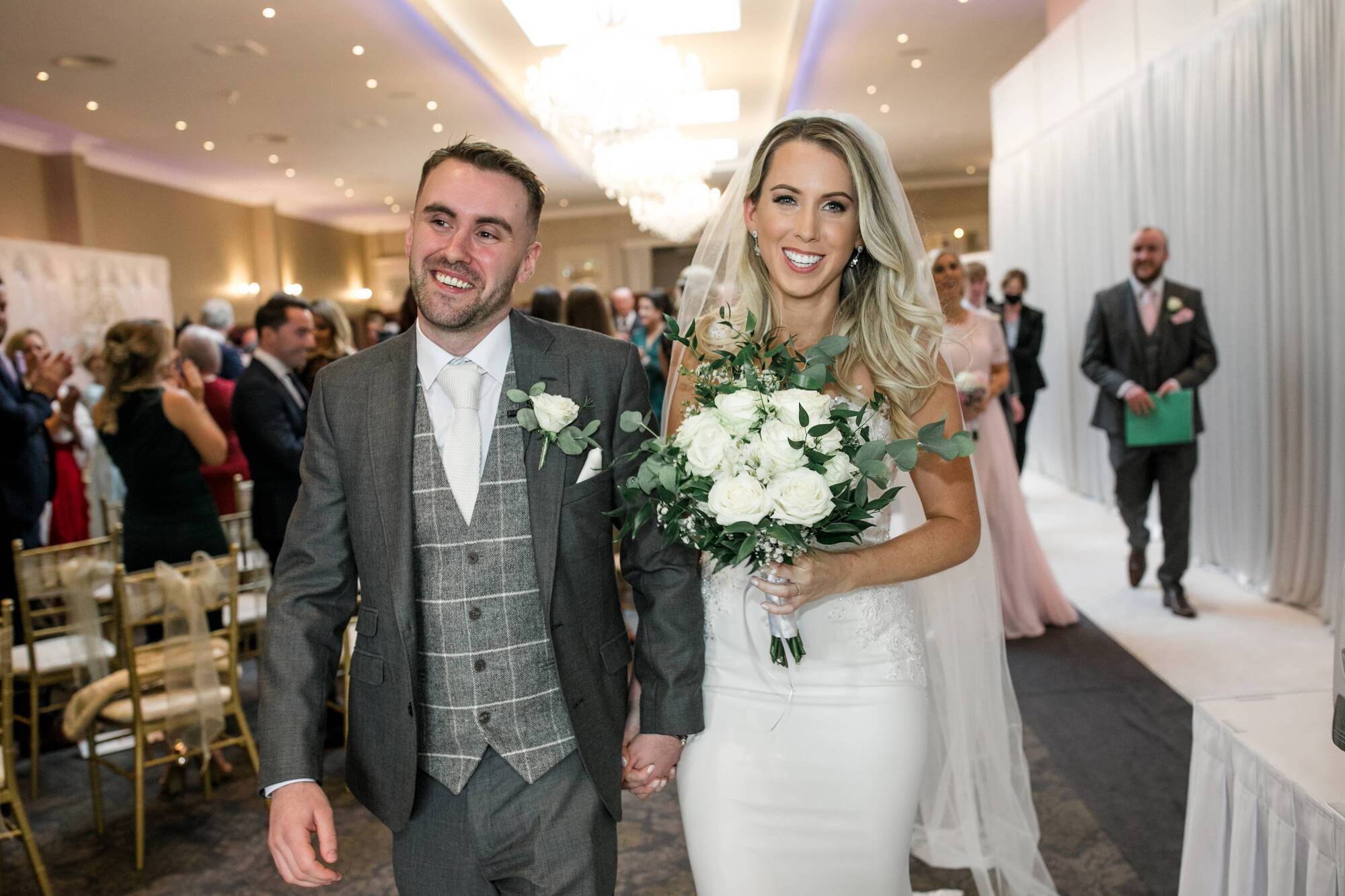 Wedding of the Week: Cork couple who met in fourth year of school, tie the knot - Vimarsana News