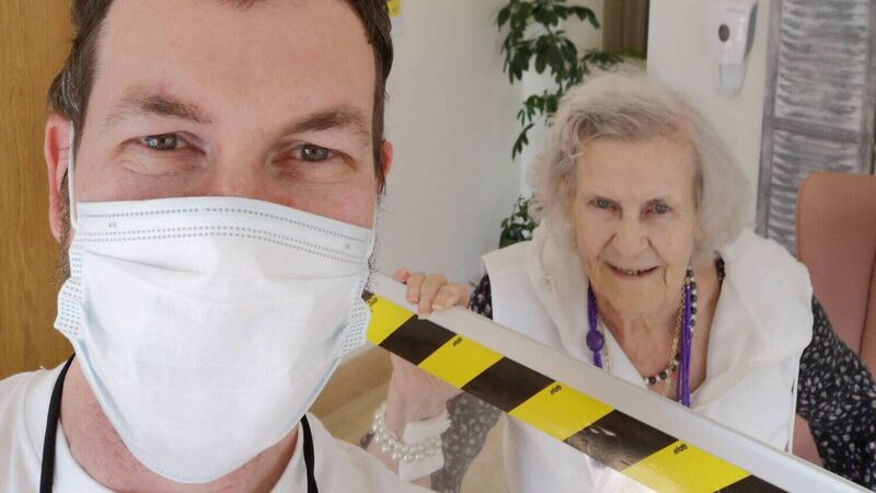 'It's a big deal to be in the same room as someone you love': Cork man visits mother in nursing home as restrictions lift 'It's a big deal to be in the same room as someone you love': Cork man visits mother in nursing home as restrictions lift