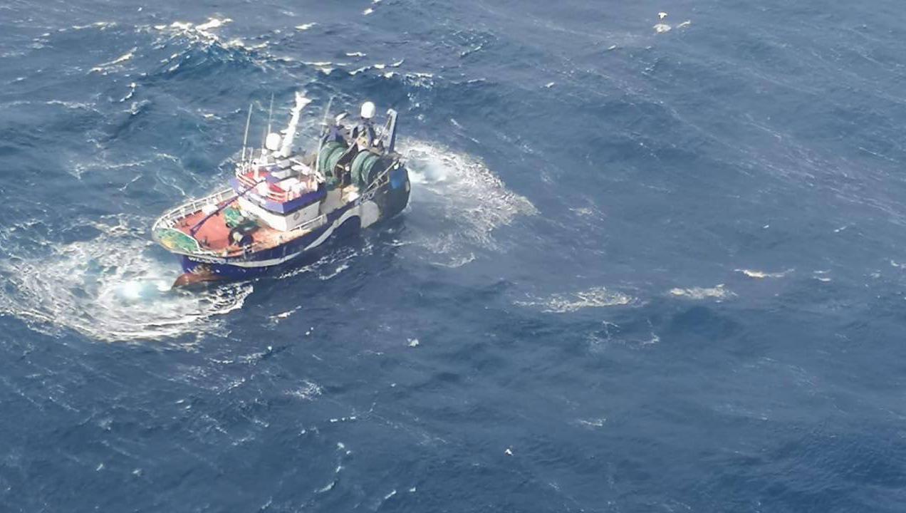 Fishing vessel sinks after crew are rescued off Cork coast