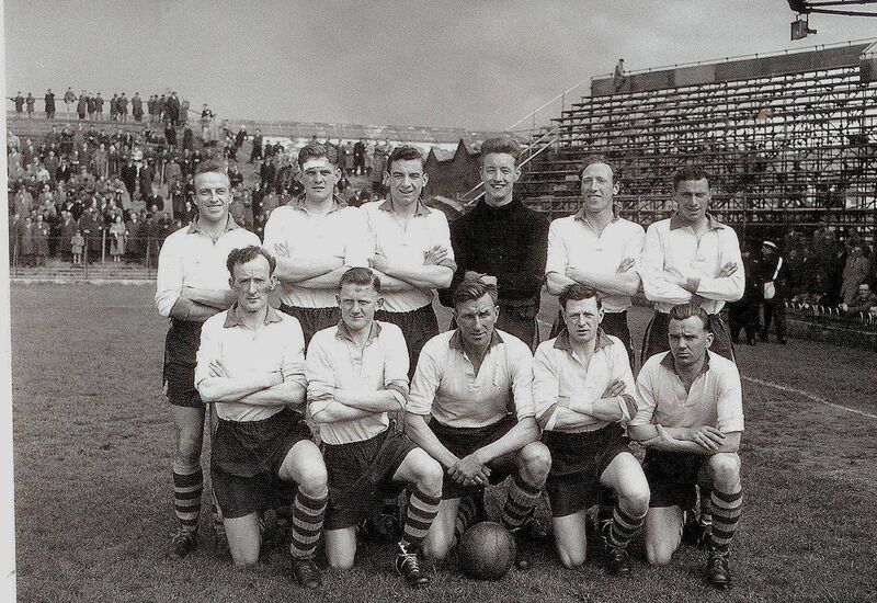 Evergreen defeated Drums in the 1959 Top Four final. Back: Johnnie Vaughan, Ray Cowhie, Donie Leahy, Bobby Brohan, Seamus Madden, Donie O’Leary. Front: Mick Taylor, Austin Noonan, Con McCarthy, Georgie Lynam, Mick O’Keeffe.