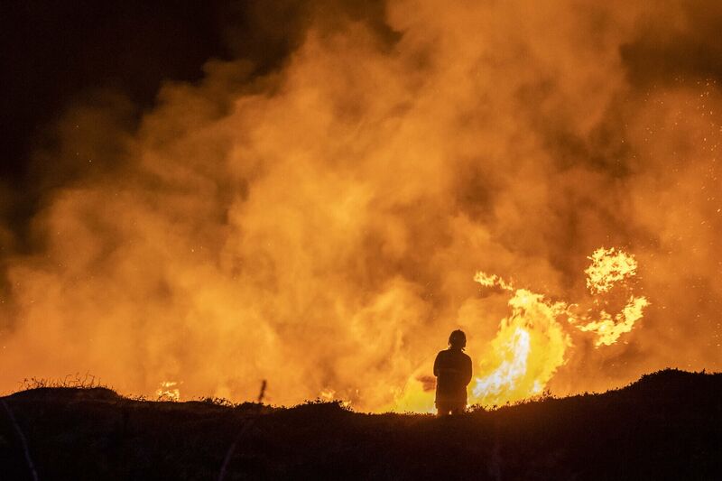 A massive gorse fire decimated hundreds of acres in Seskin, Bantry through the night. Three units of Bantry Fire Brigade attended the scene and through the use of controlled burning, hoses and beaters, brought the fire under control. Picture: Andy Gibson.