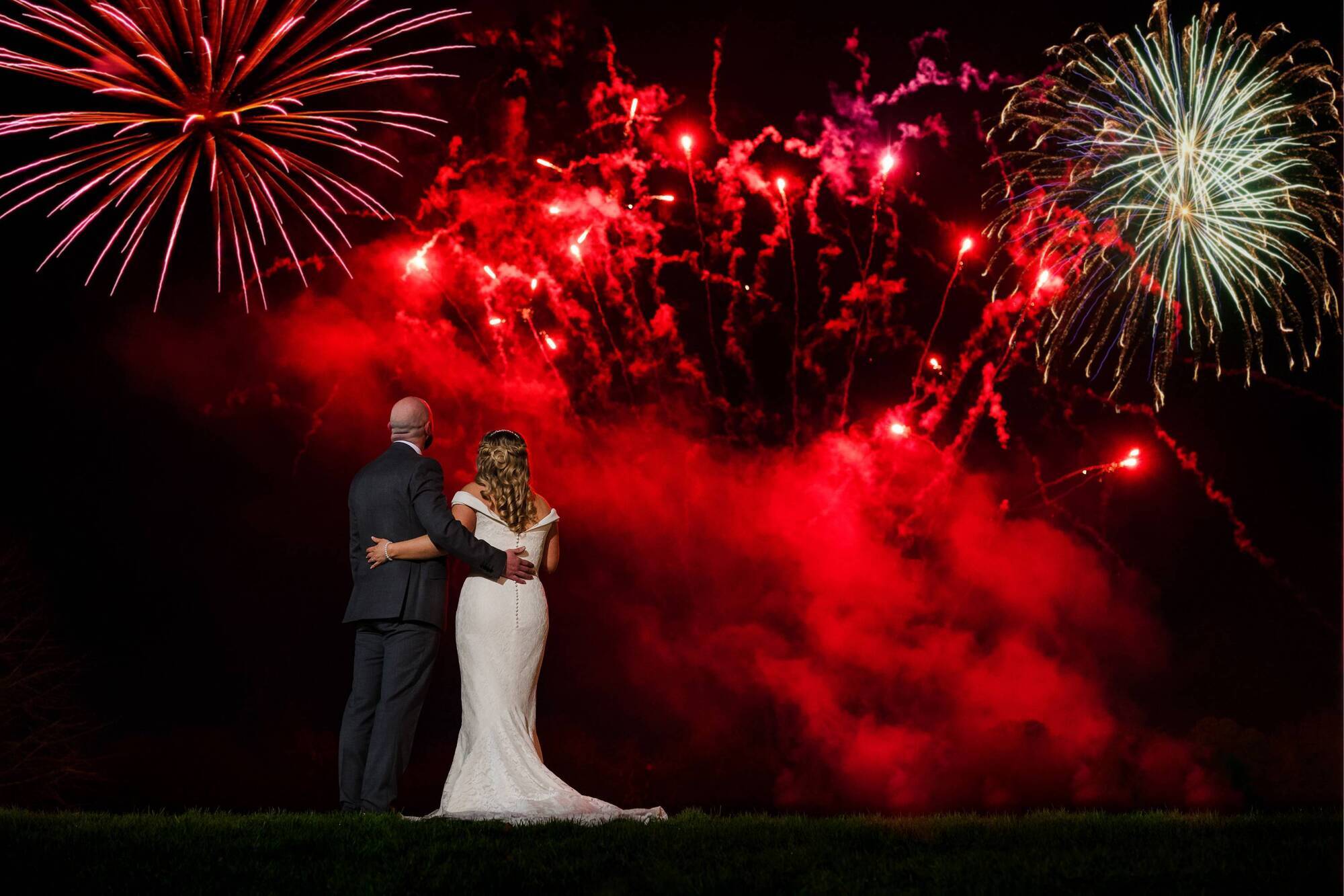 Cork wedding couple light up the sky with stunning fireworks display - Vimarsana News