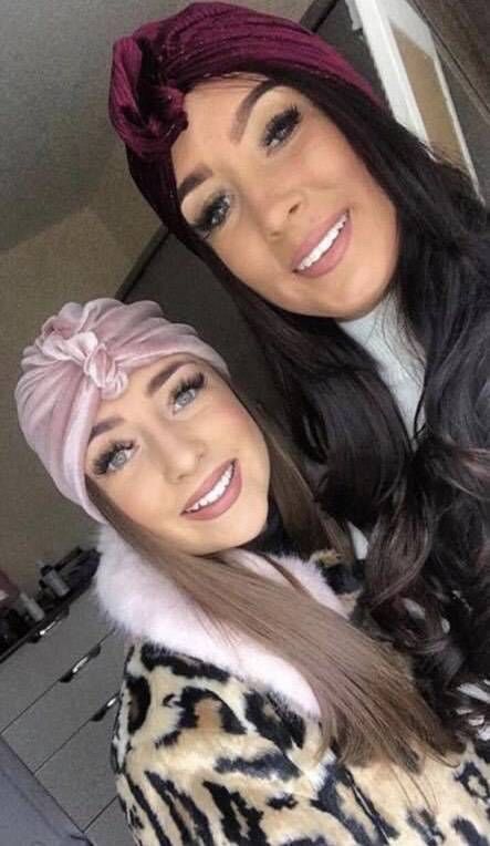 Emer and Ciara Quinn, also known as 'sisterstyle' on Instagram.