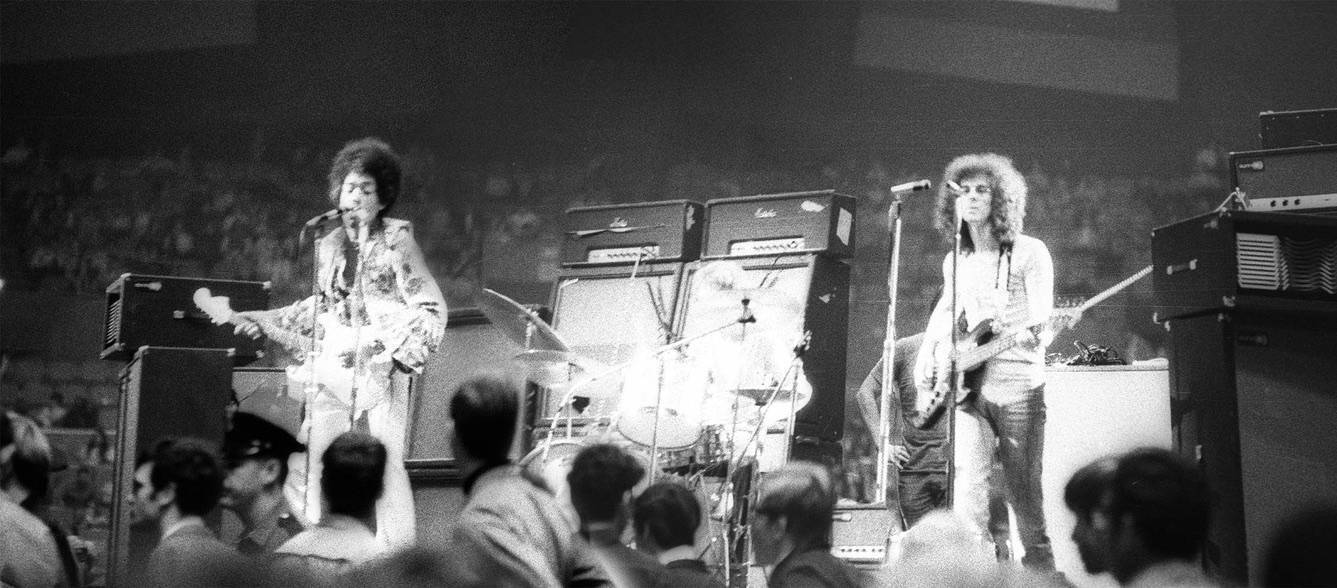 DeBarra's mark anniversary of Noel Redding, bassist for The Jimi Hendrix Experience - Vimarsana News