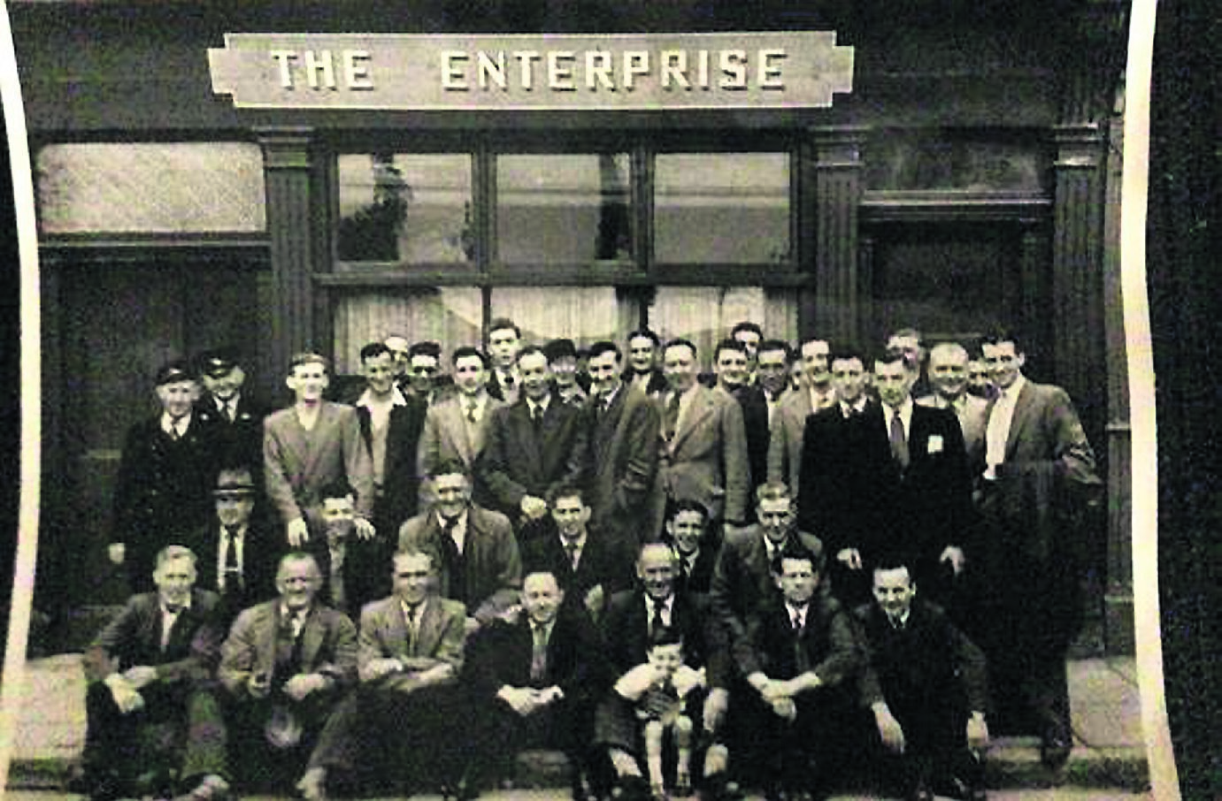Throwback Thursday: All aboard for annual Cork pub outings... - Vimarsana News