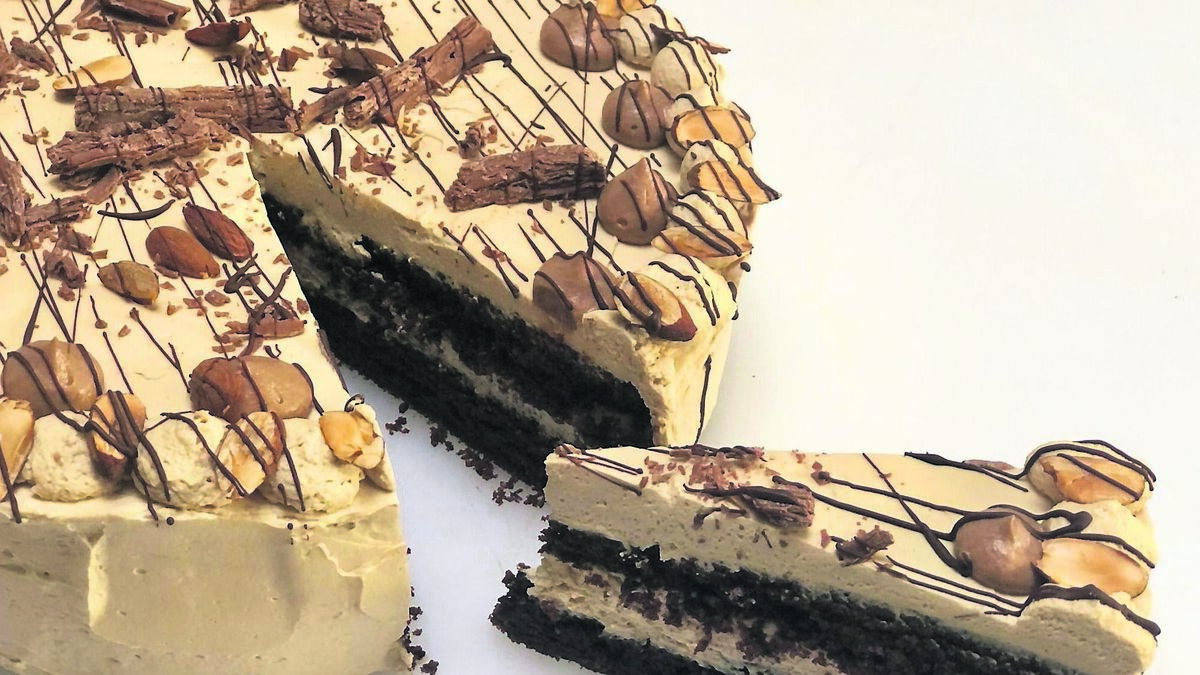 Recipe: Mocha & Almond Cake with Mascarpone and Coffee Frosting
