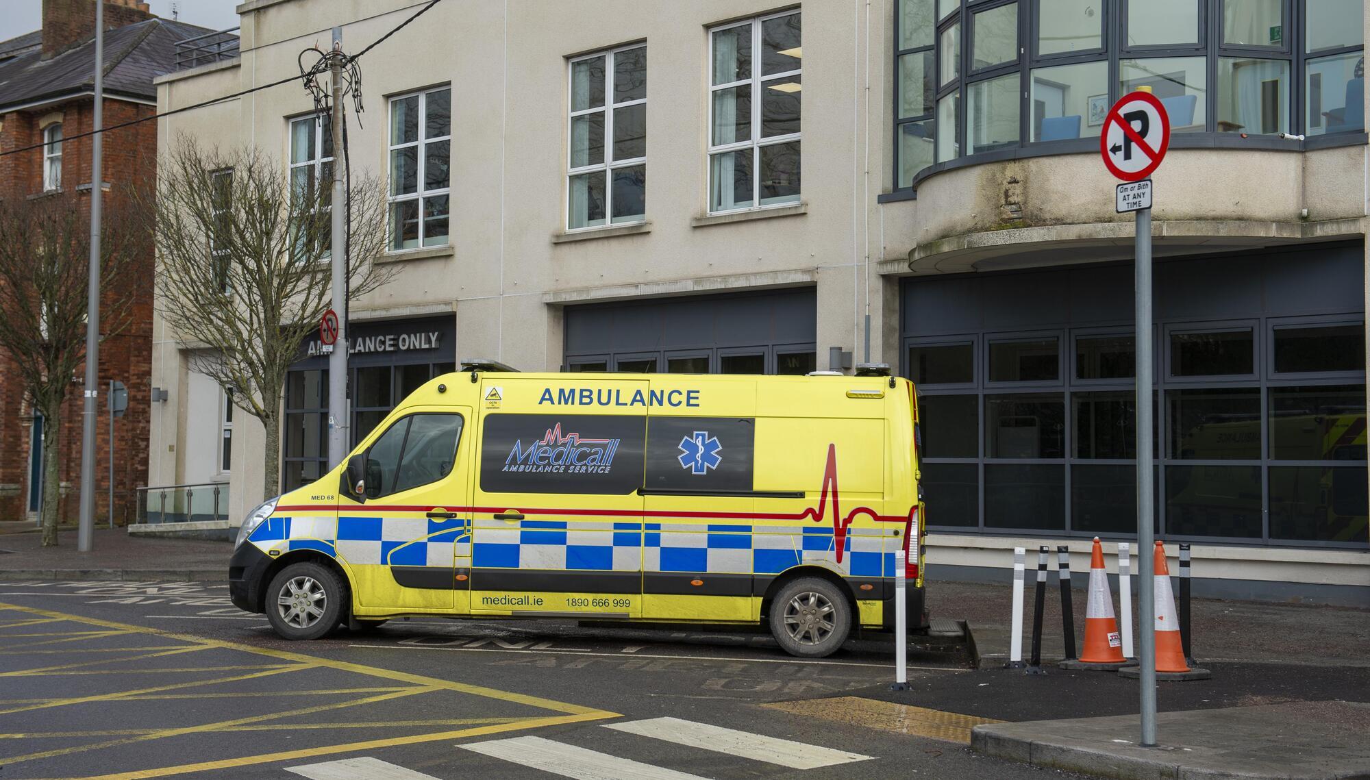 Man spared jail for deeply offensive comments to Cork hospital staff - Vimarsana News