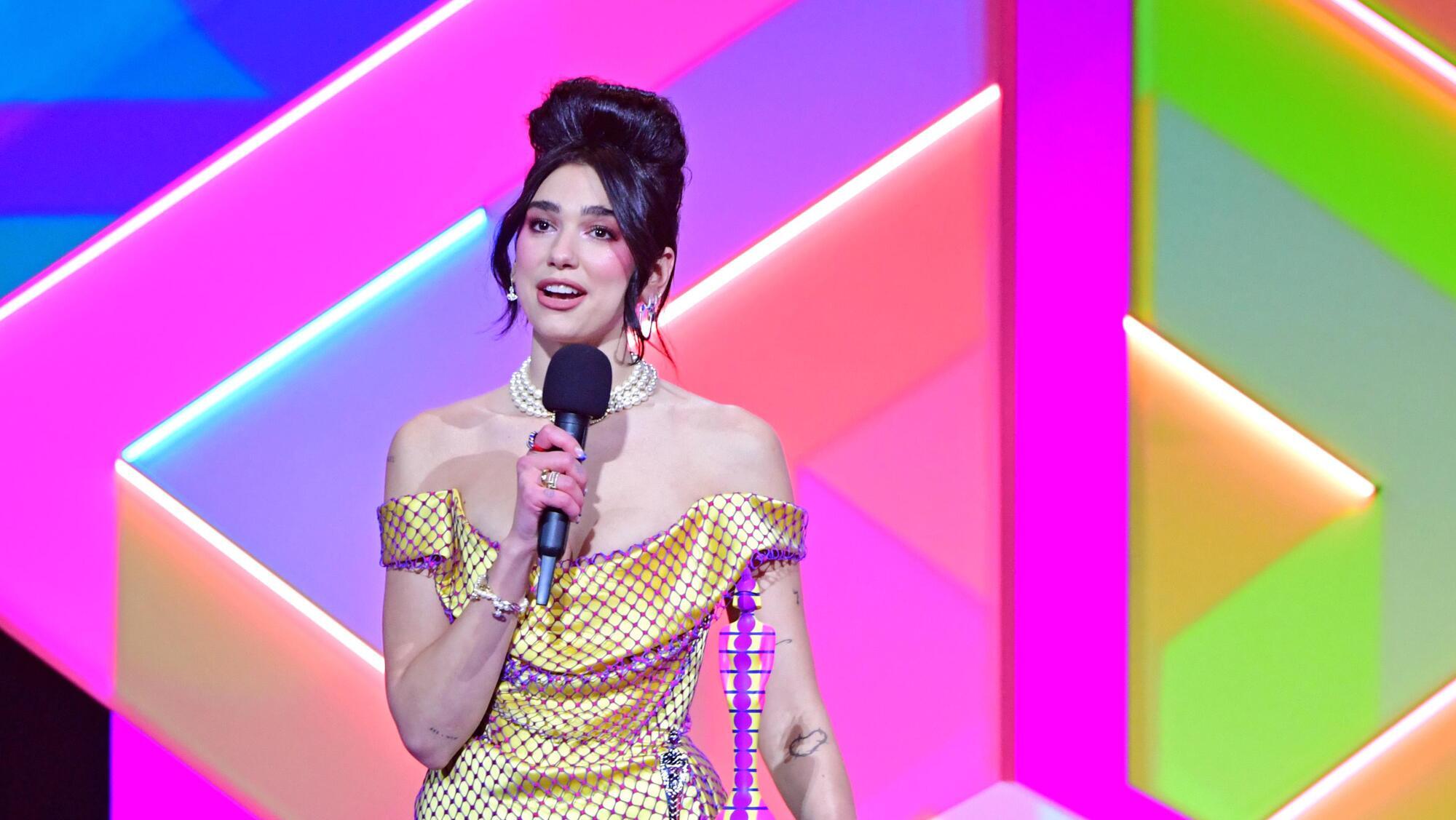 Dua Lipa revealed as most-played artist of 2020 in the UK - Vimarsana News