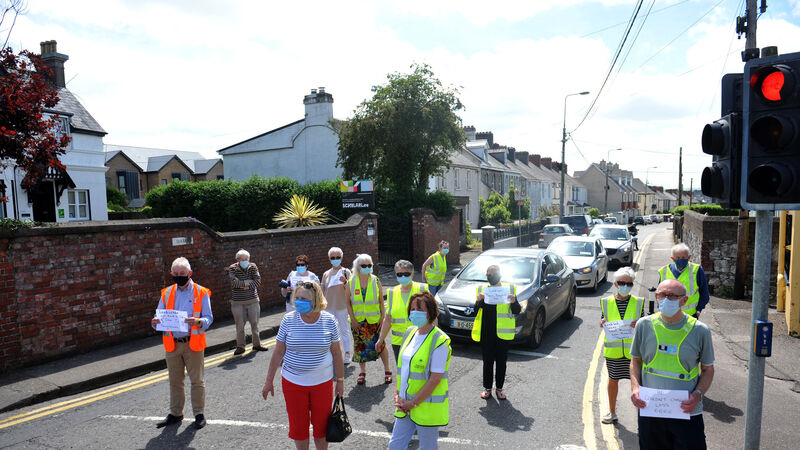 Watch: Residents hold vigil over party concerns on Cork street Watch: Residents hold vigil over party concerns on Cork street
