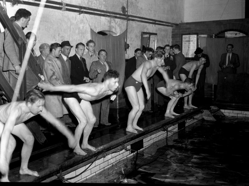 UCC Swimming Gala at Eglinton Street Baths, City Hall in 1948. UCC Swimming Gala at Eglinton Street Baths, City Hall in 1948.