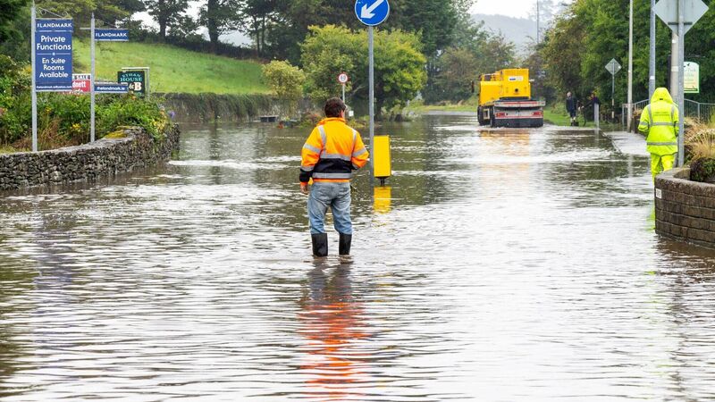 Warning to motorists as heavy rain predicted 