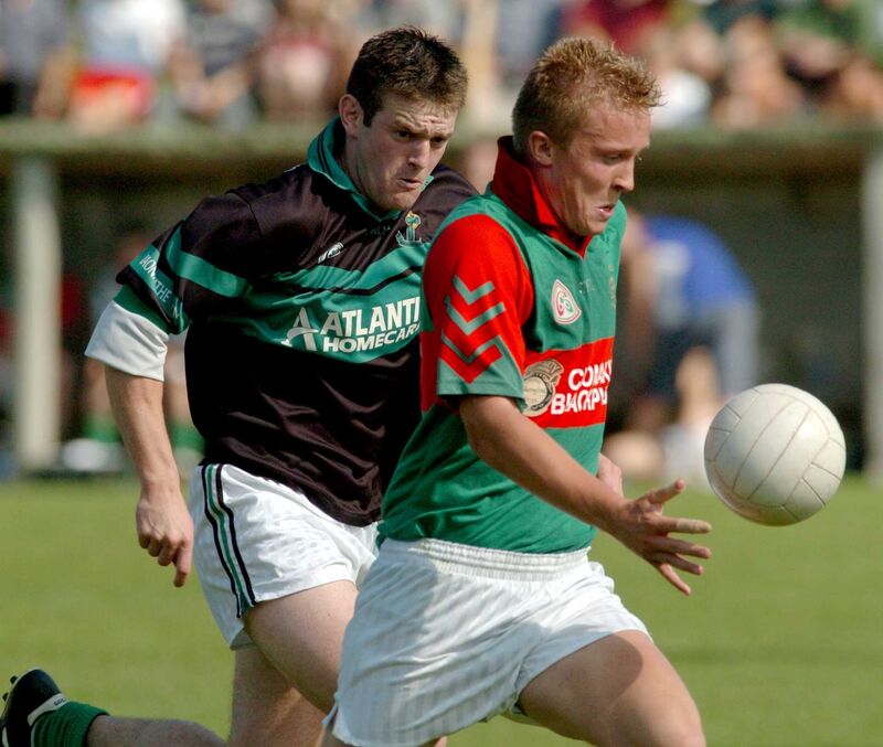 Clonakilty's Conrad Murphy chased by Nemo Rangers' Derek Kavanagh. Picture: Richard Mills. Clonakilty's Conrad Murphy chased by Nemo Rangers' Derek Kavanagh. Picture: Richard Mills.