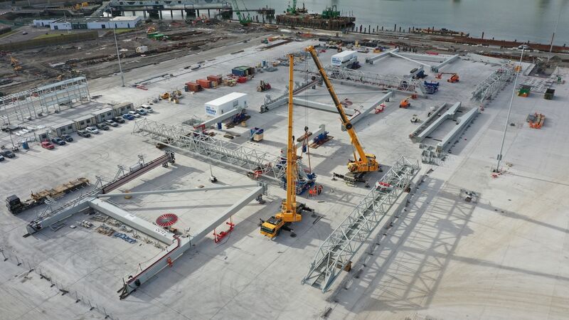 WATCH: Impressive Port of Cork cranes move into position at new state of the art facility