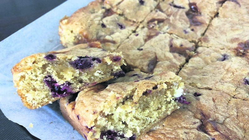 Recipe: White Chocolate, Caramel and Raspberry Blondie Recipe: White Chocolate, Caramel and Raspberry Blondie