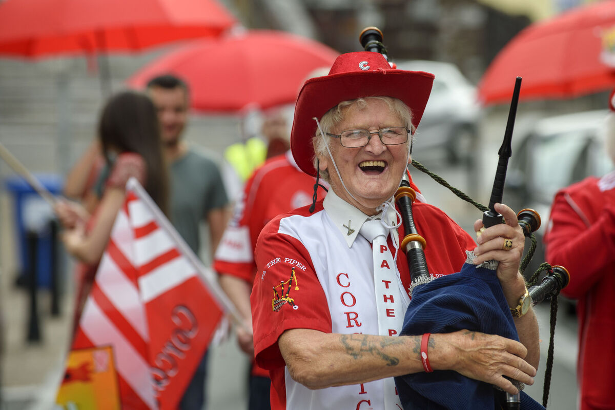 Local residents of Shandon street with Pat The Piper Hurley with the Rebel Supporters Band pictured on Church street, Cork city rallying ahead of SundayÕs All Ireland Hurling final with Limerick. Pic Daragh Mc Sweeney/Provision Local residents of Shandon street with Pat The Piper Hurley with the Rebel Supporters Band pictured on Church street, Cork city rallying ahead of SundayÕs All Ireland Hurling final with Limerick. Pic Daragh Mc Sweeney/Provision