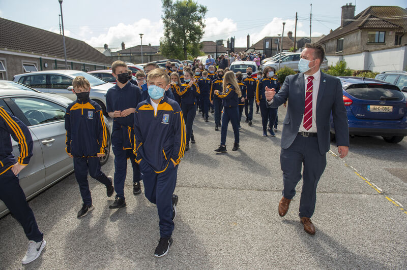 School principal Aaron Wolfe leading the way on the introductory day for pupils at Coláiste Éamann Rís, Cork. Picture Dan Linehan School principal Aaron Wolfe leading the way on the introductory day for pupils at Coláiste Éamann Rís, Cork. Picture Dan Linehan
