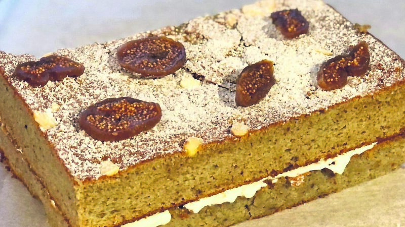 Recipe: Fig and Almond Cake Recipe: Fig and Almond Cake