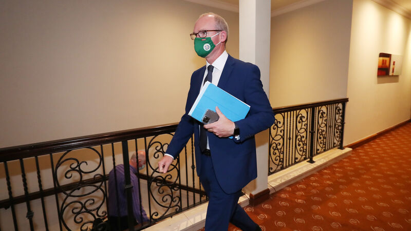 Dáil backs Simon Coveney in confidence vote