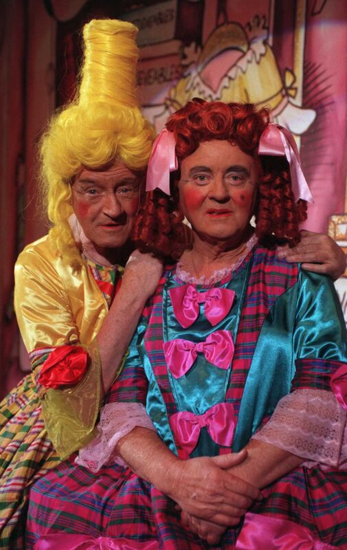 Billa O'Connell with Paddy Comerford, preparing for their roles as Ugly Sisters in panto at Cork Opera House. Picture: Maurice O'Mahony Billa O'Connell with Paddy Comerford, preparing for their roles as Ugly Sisters in panto at Cork Opera House. Picture: Maurice O'Mahony