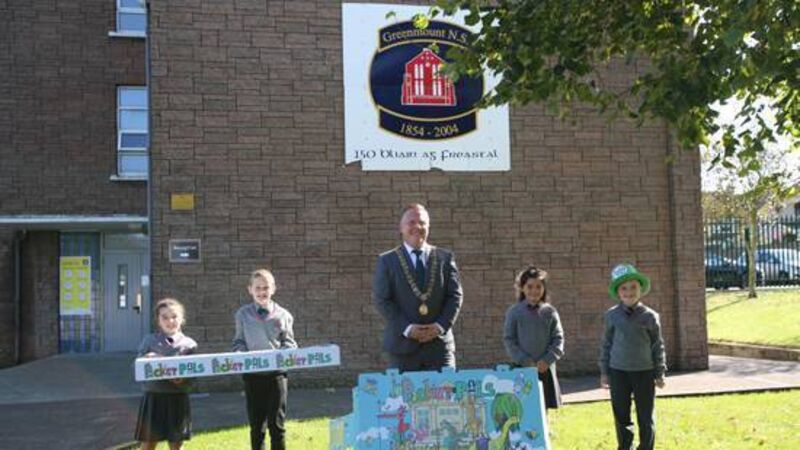 Cork lord mayor launches 'Picker Pals' to make a difference in litter push Cork lord mayor launches 'Picker Pals' to make a difference in litter push