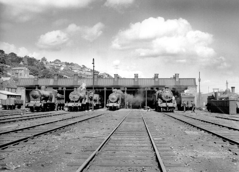 Steam trains at Lower Glanmire Road (Kent) railway station in 1953. Steam trains at Lower Glanmire Road (Kent) railway station in 1953.