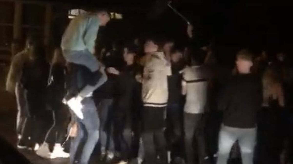WATCH: Cork residents group voice frustration as large crowds gather late at night - Vimarsana News