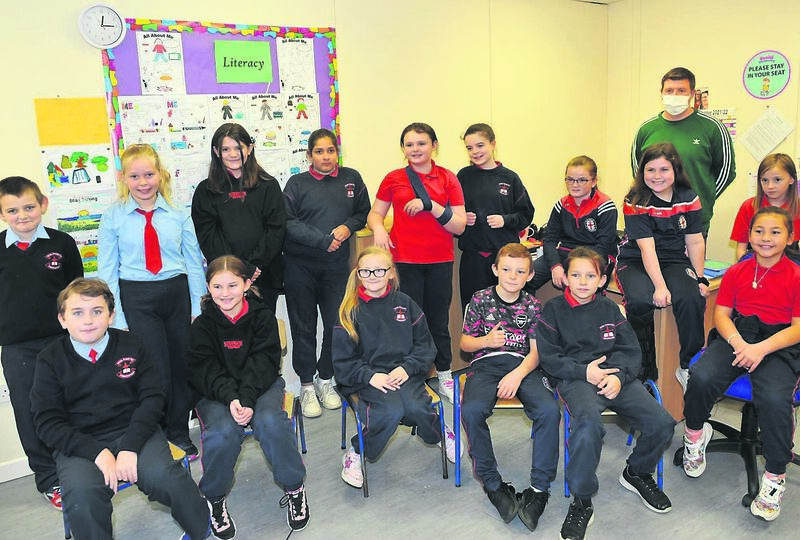 Scoil Padre Pio National School, Churchfield, pupils with teacher Mr O’Connor.	Picture: Larry Cummins
                    